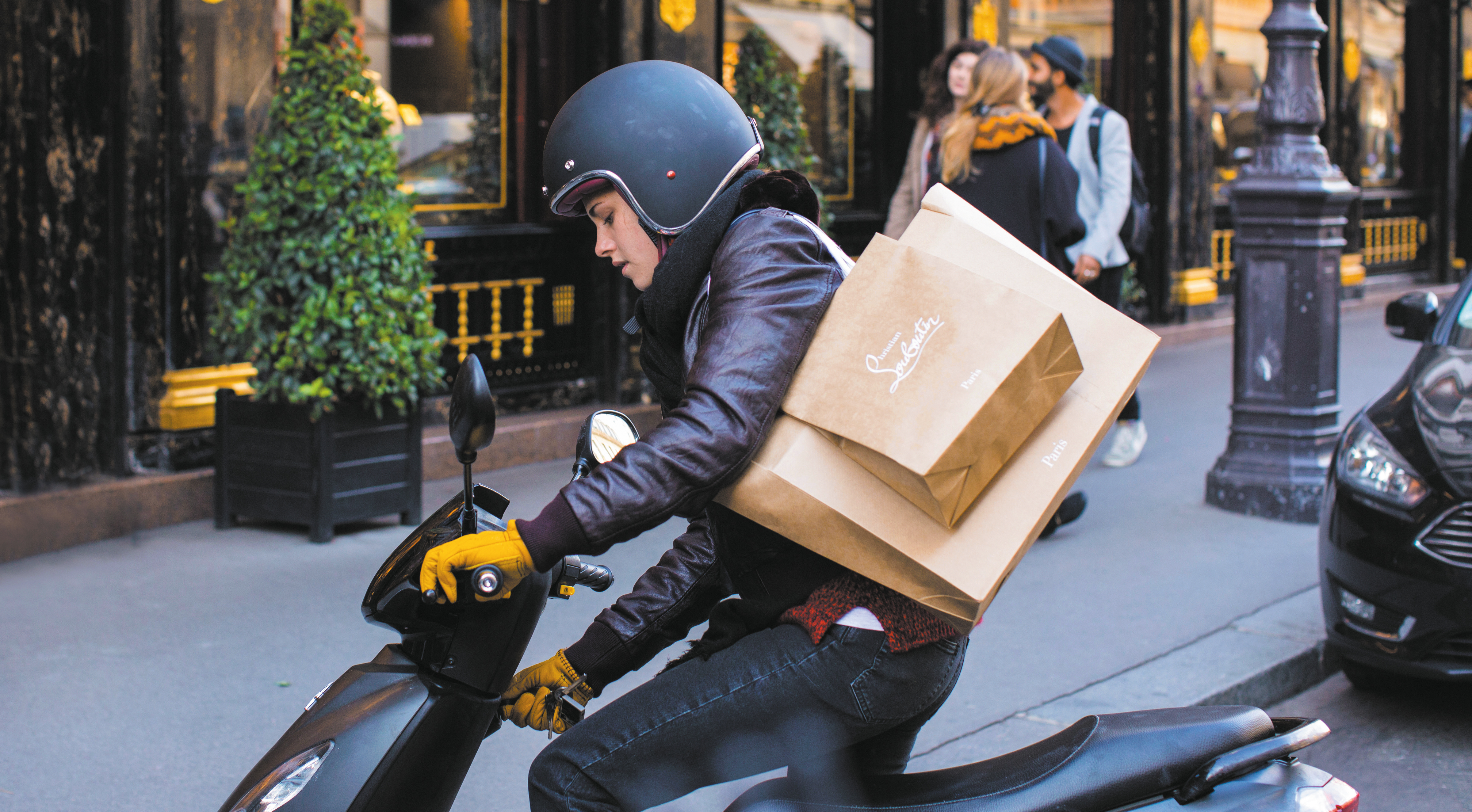 PERSONAL SHOPPER