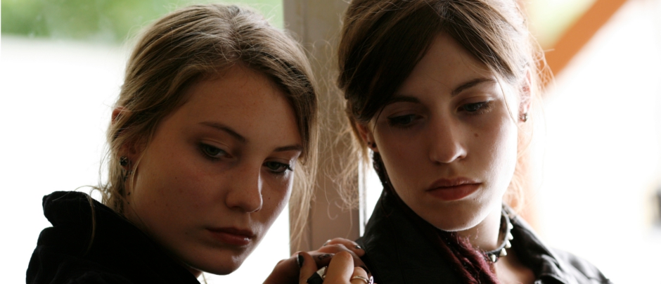 Des Filles En Noir